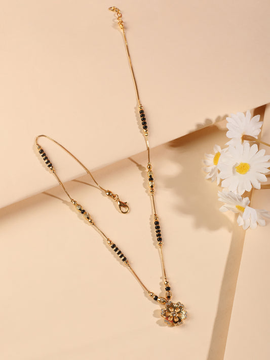 Kesar Bloom Mangalsutra – Floral Pendant with Dual Tone Beads