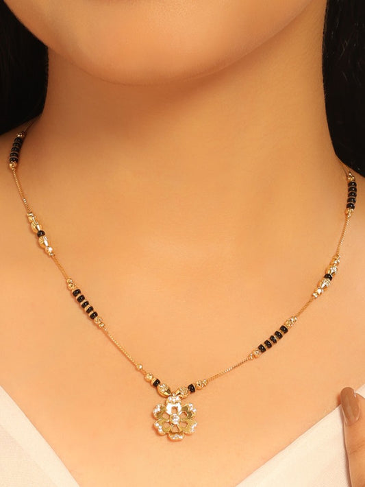 Kesar Bloom Mangalsutra – Floral Pendant with Dual Tone Beads