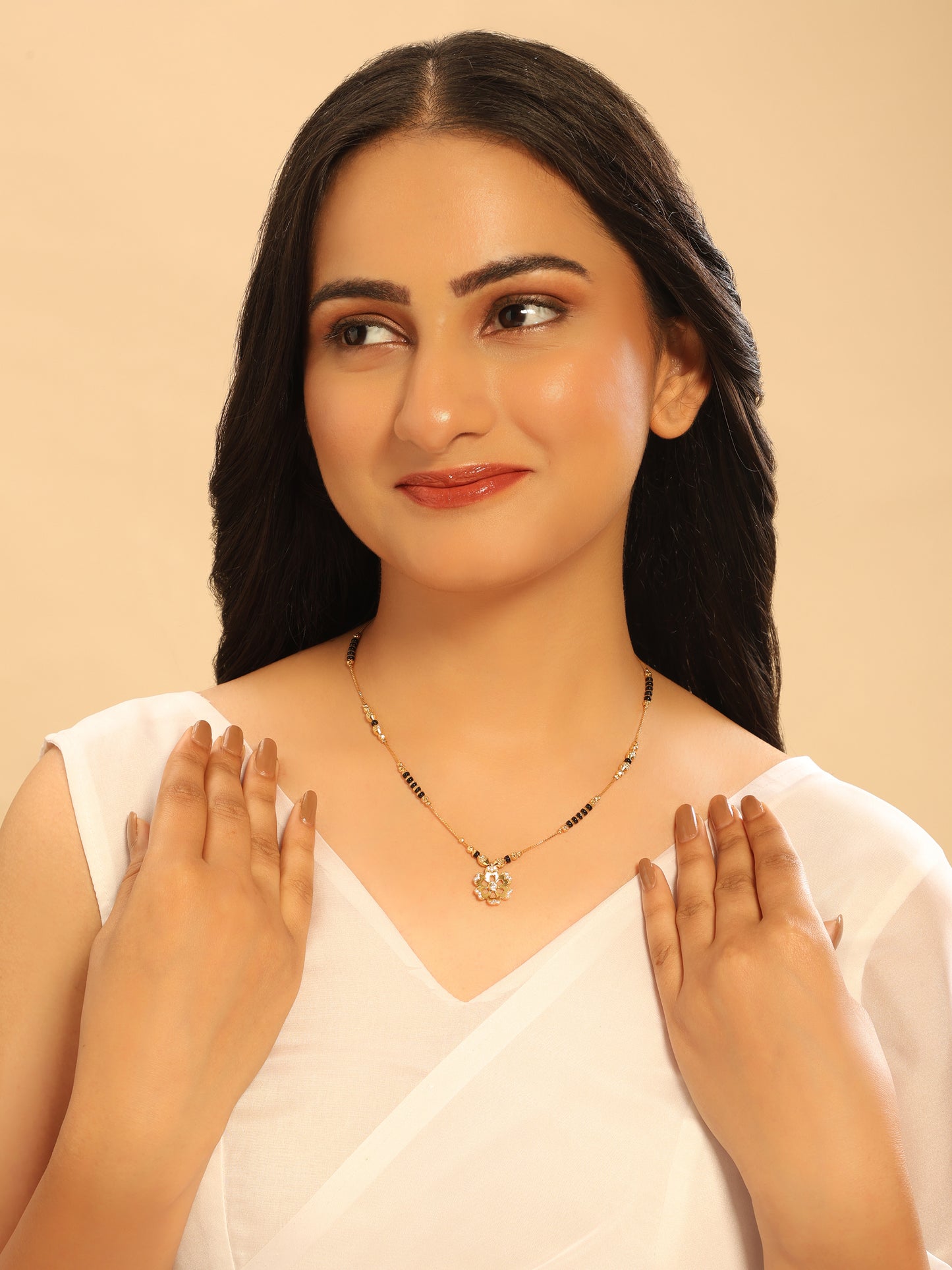 Kesar Bloom Mangalsutra – Floral Pendant with Dual Tone Beads